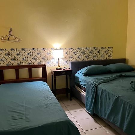 Emerald Apartments Inc 乔治敦 外观 照片