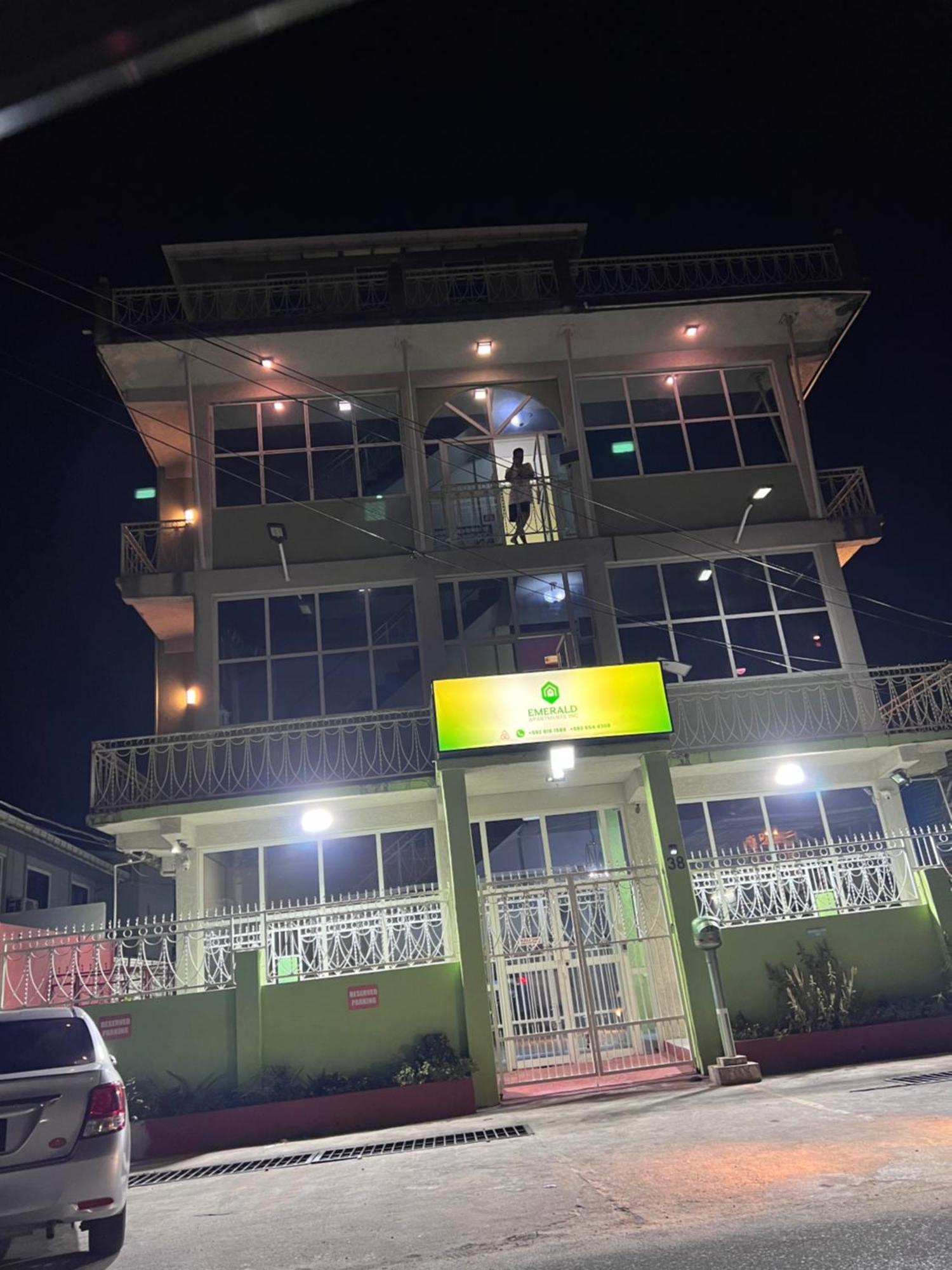 Emerald Apartments Inc 乔治敦 外观 照片